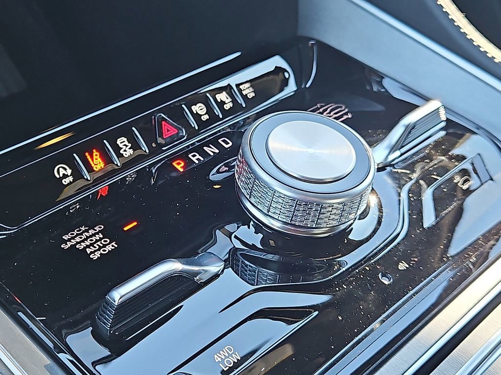 New 2026 Jeep Grand Wagoneer 4WD image 20