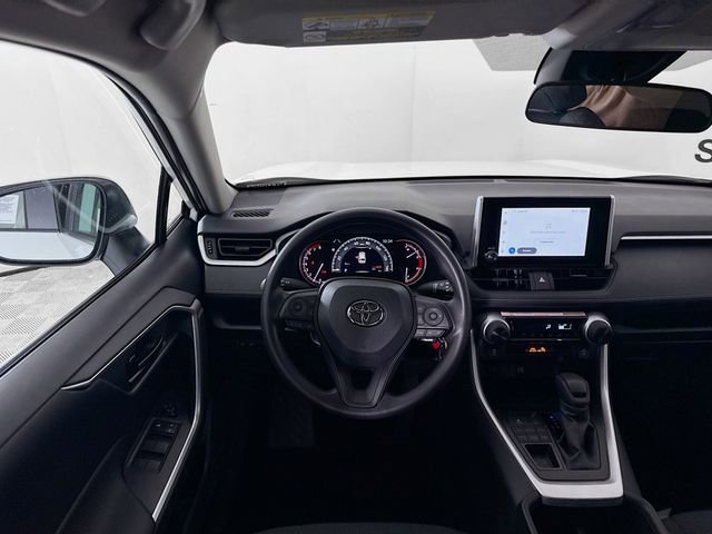 Used 2025 Toyota RAV4 LE image 20
