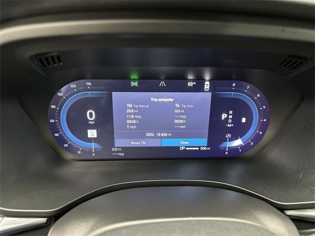 Used 2025 Volvo XC60 B5 Core image 15