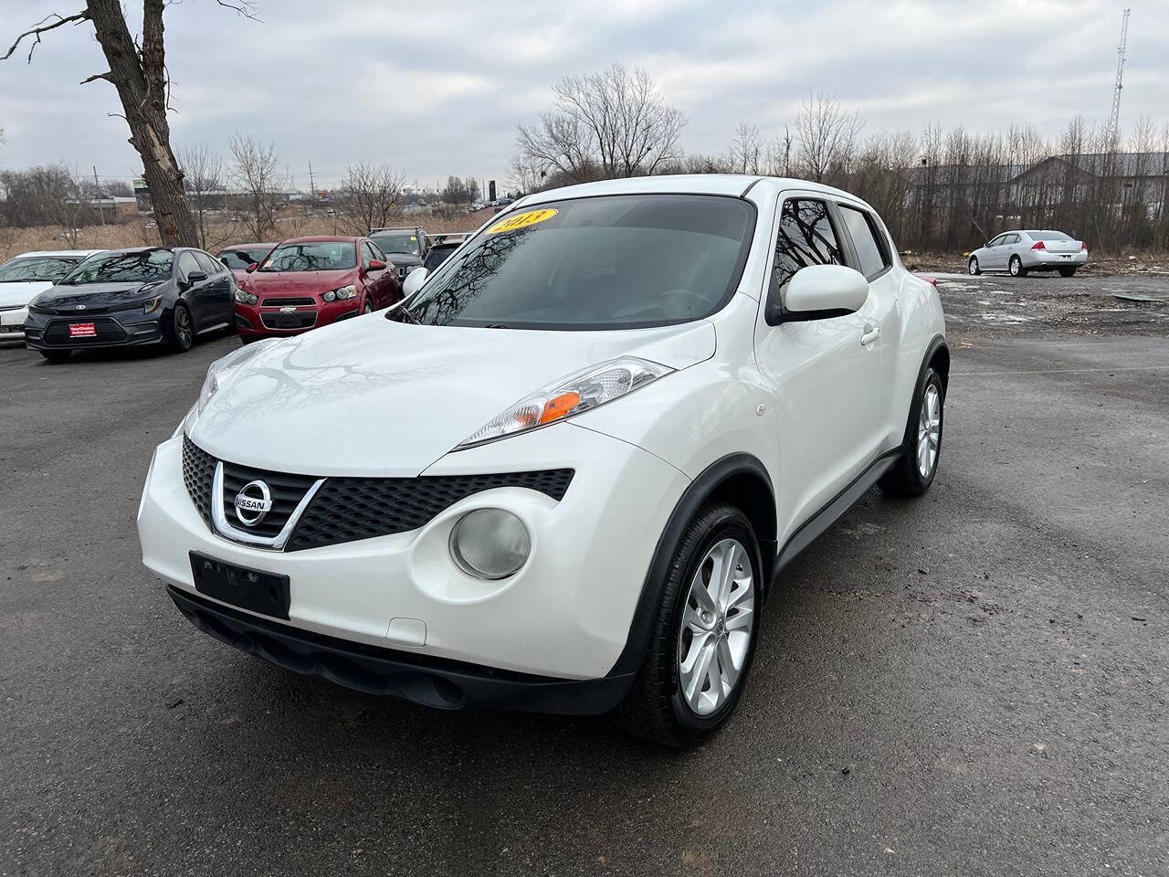 Used 2013 Nissan Juke SV image 1