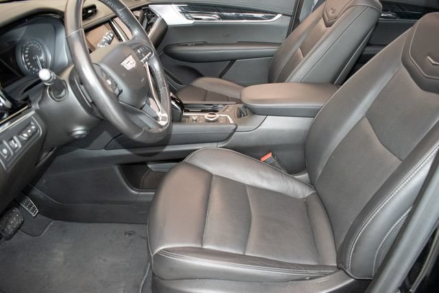 Used 2020 Cadillac XT6 Premium Luxury AWD/4WD image 23
