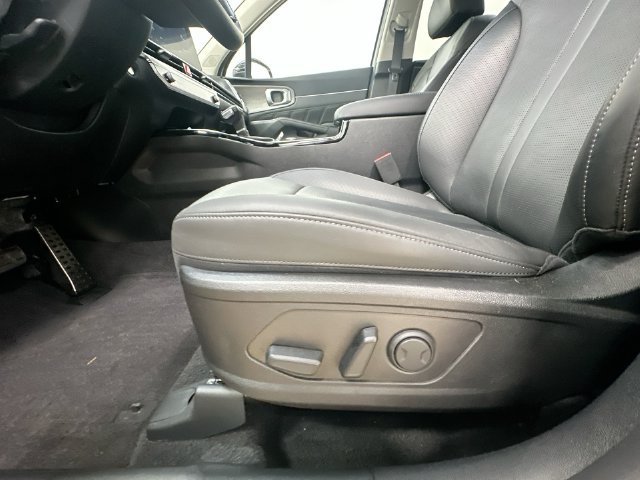 Certified 2026 Kia Sorento SX AWD/4WD image 16