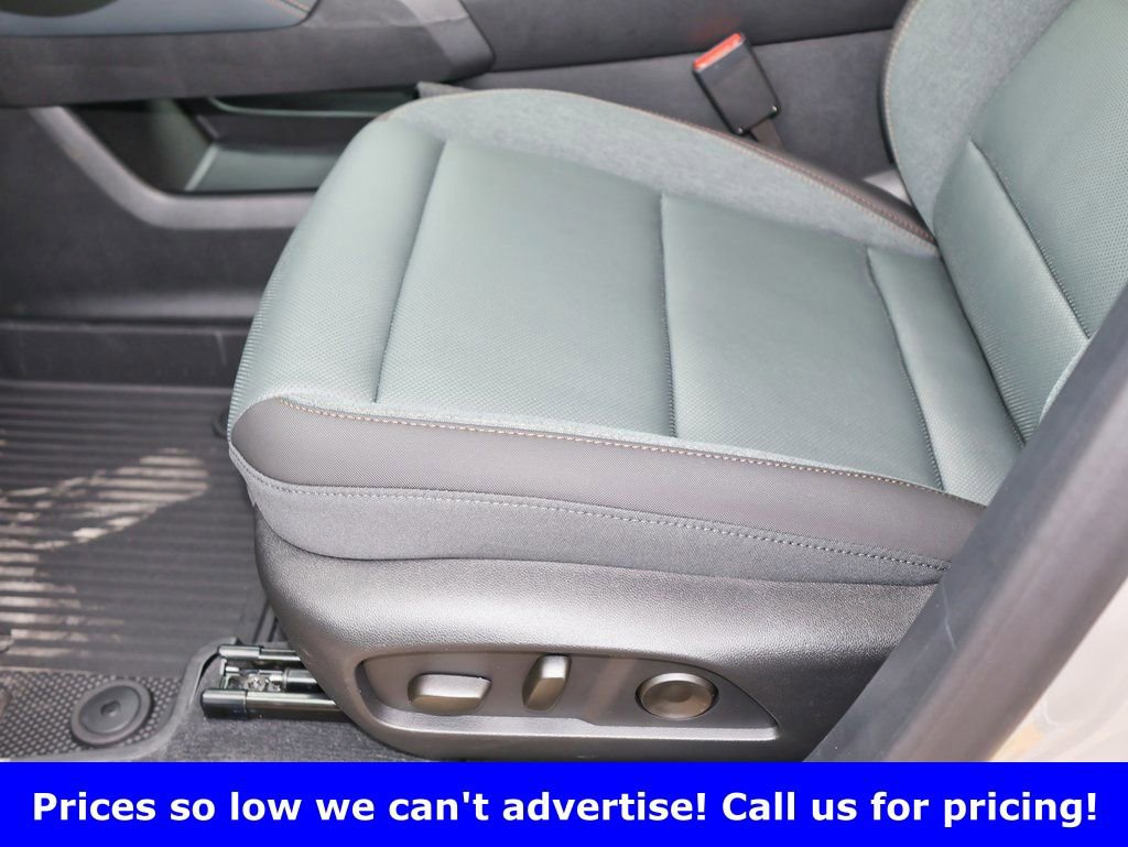 New 2026 GMC Terrain AT4 w/ Convenience Package III image 9