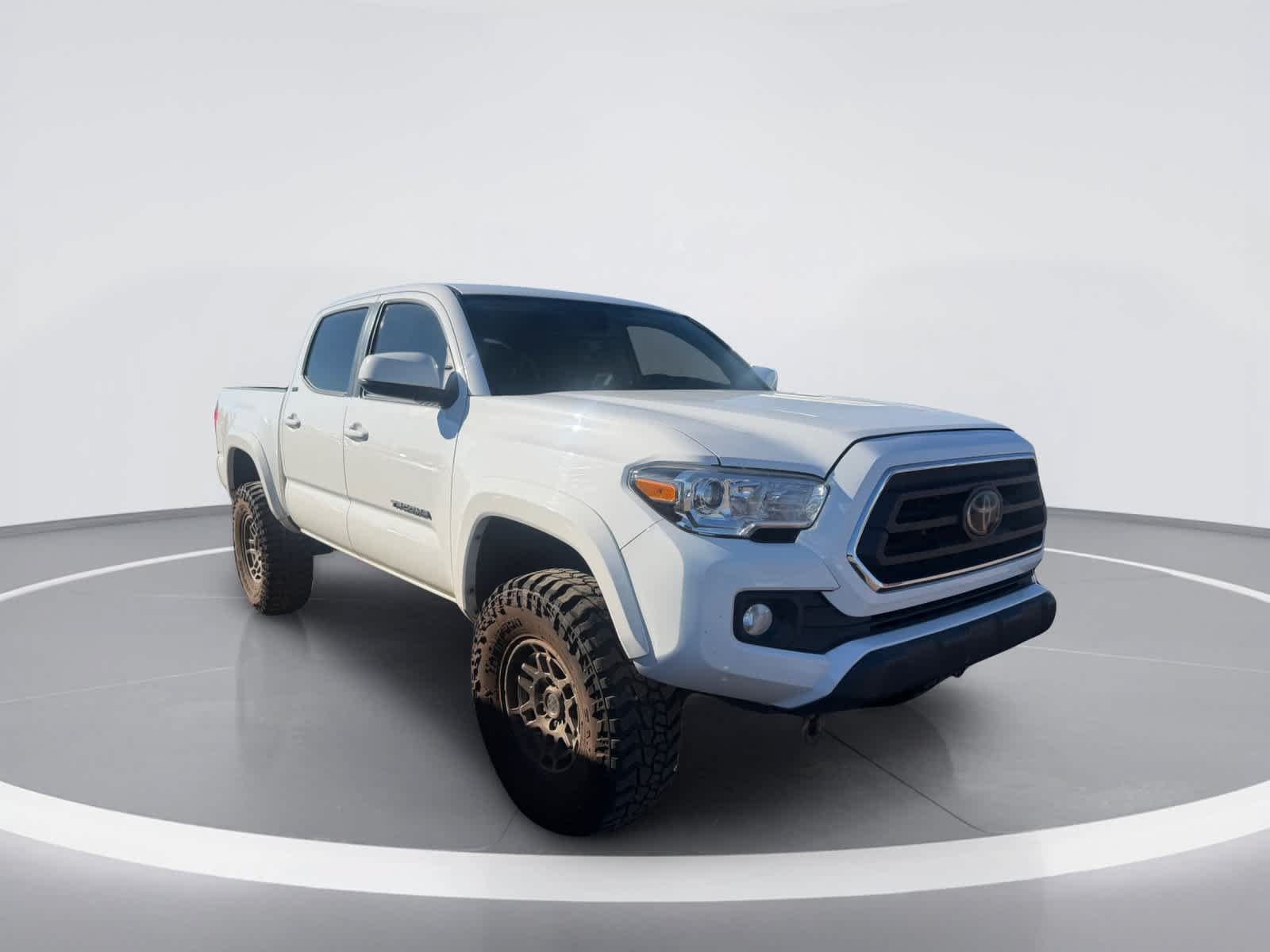 Used 2021 Toyota Tacoma SR5 AWD/4WD image 7