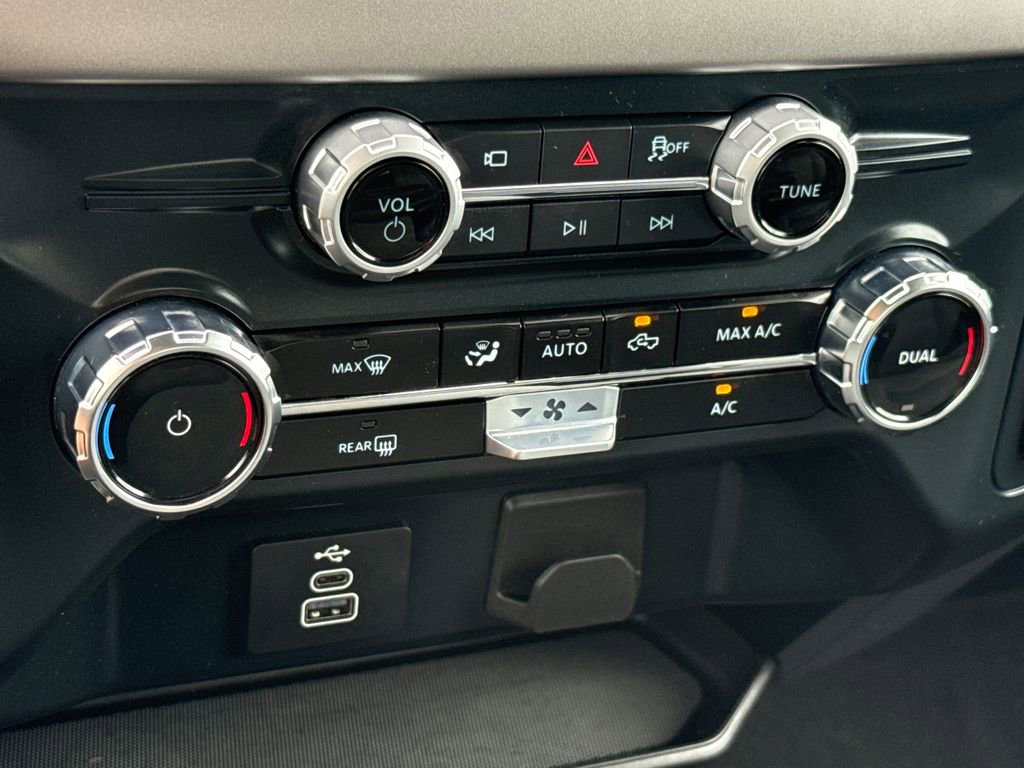 Used 2025 Ford F150 XLT w/ Equipment Group 301A Standard image 22