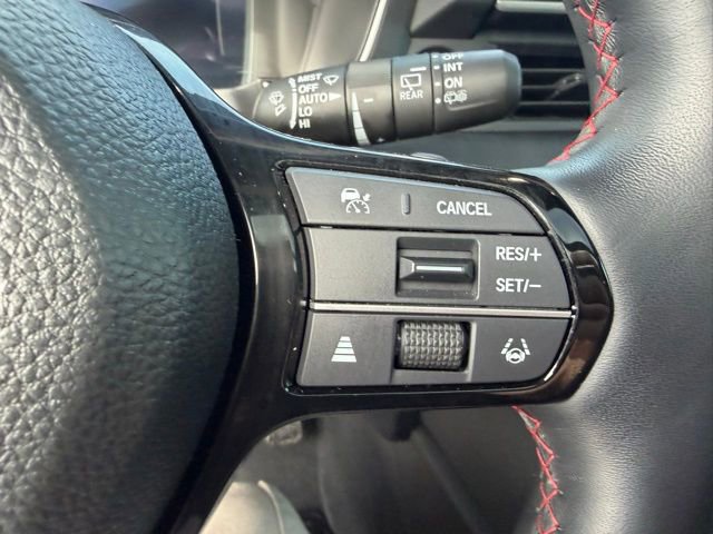 Used 2025 Honda Pilot Black Edition image 16