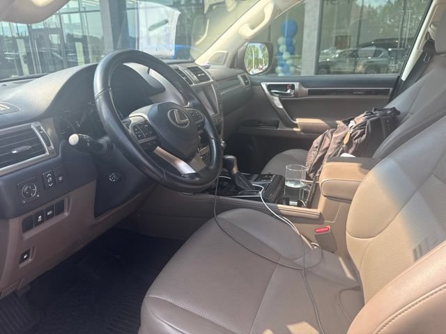 Used 2020 Lexus GX 460 AWD/4WD image 10