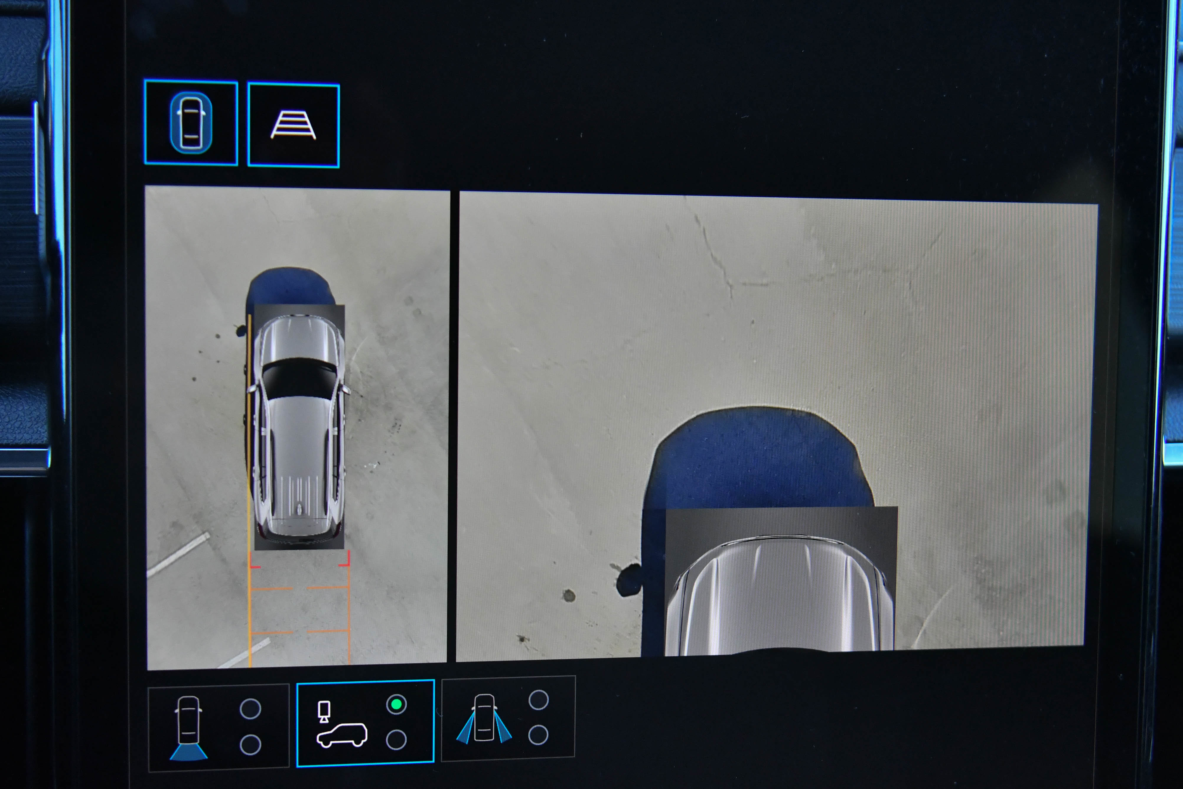 Used 2024 GMC Acadia Elevation image 23