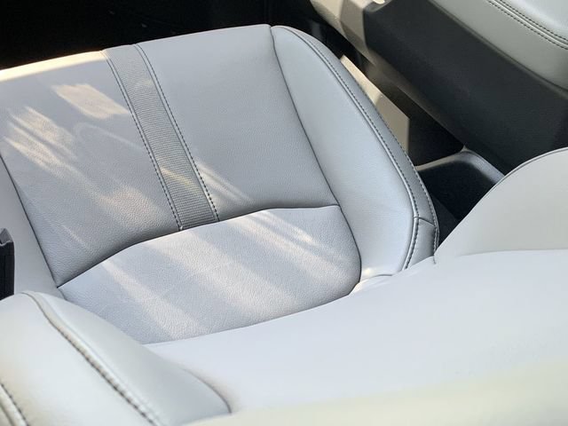 Used 2025 Honda Pilot EX-L image 33