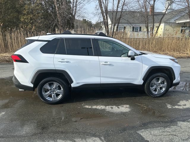 Used 2022 Toyota RAV4 XLE AWD/4WD image 6