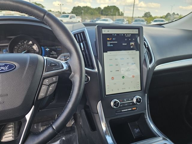 Certified 2024 Ford Edge Titanium image 25