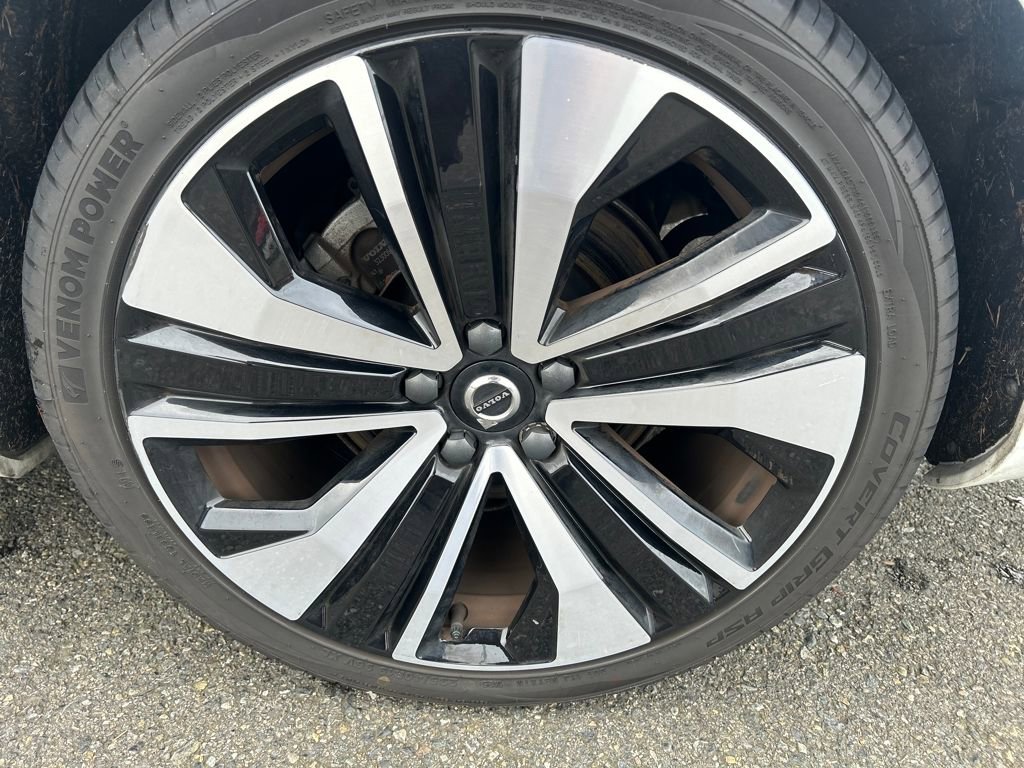 Used 2022 Volvo S60 B5 Momentum w/ Advanced Package image 13