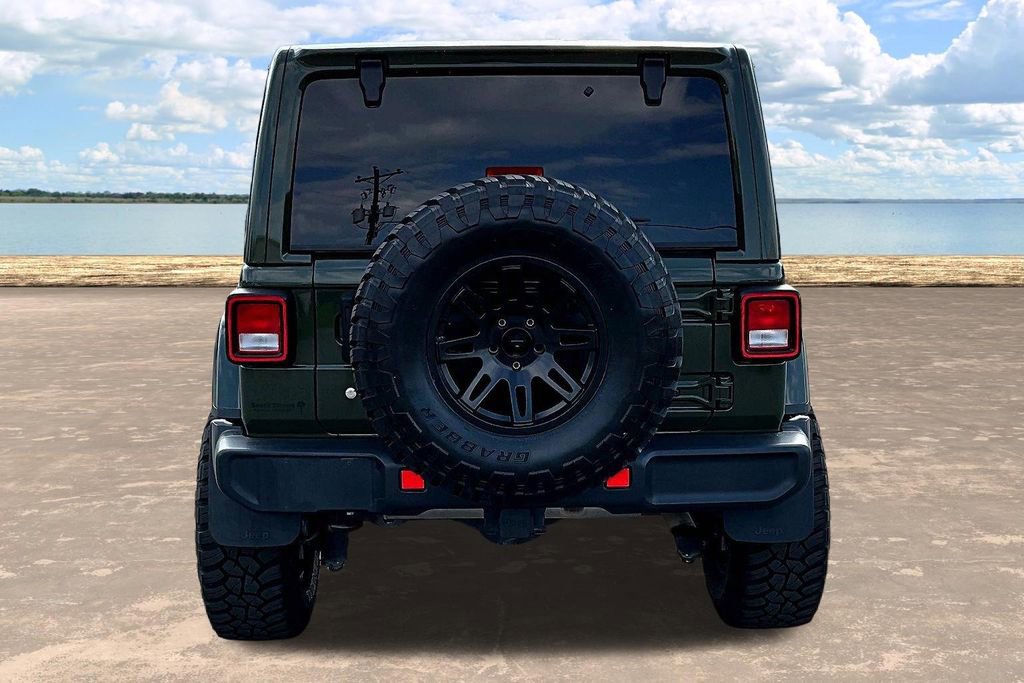 Used 2020 Jeep Wrangler Unlimited Sahara image 8