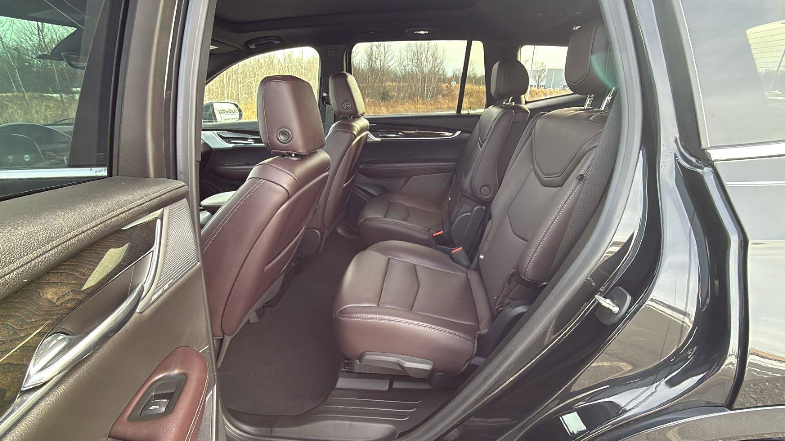 Used 2020 Cadillac XT6 Premium Luxury image 25