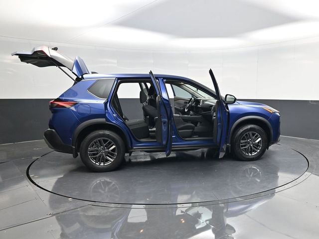 Used 2023 Nissan Rogue S AWD/4WD image 57