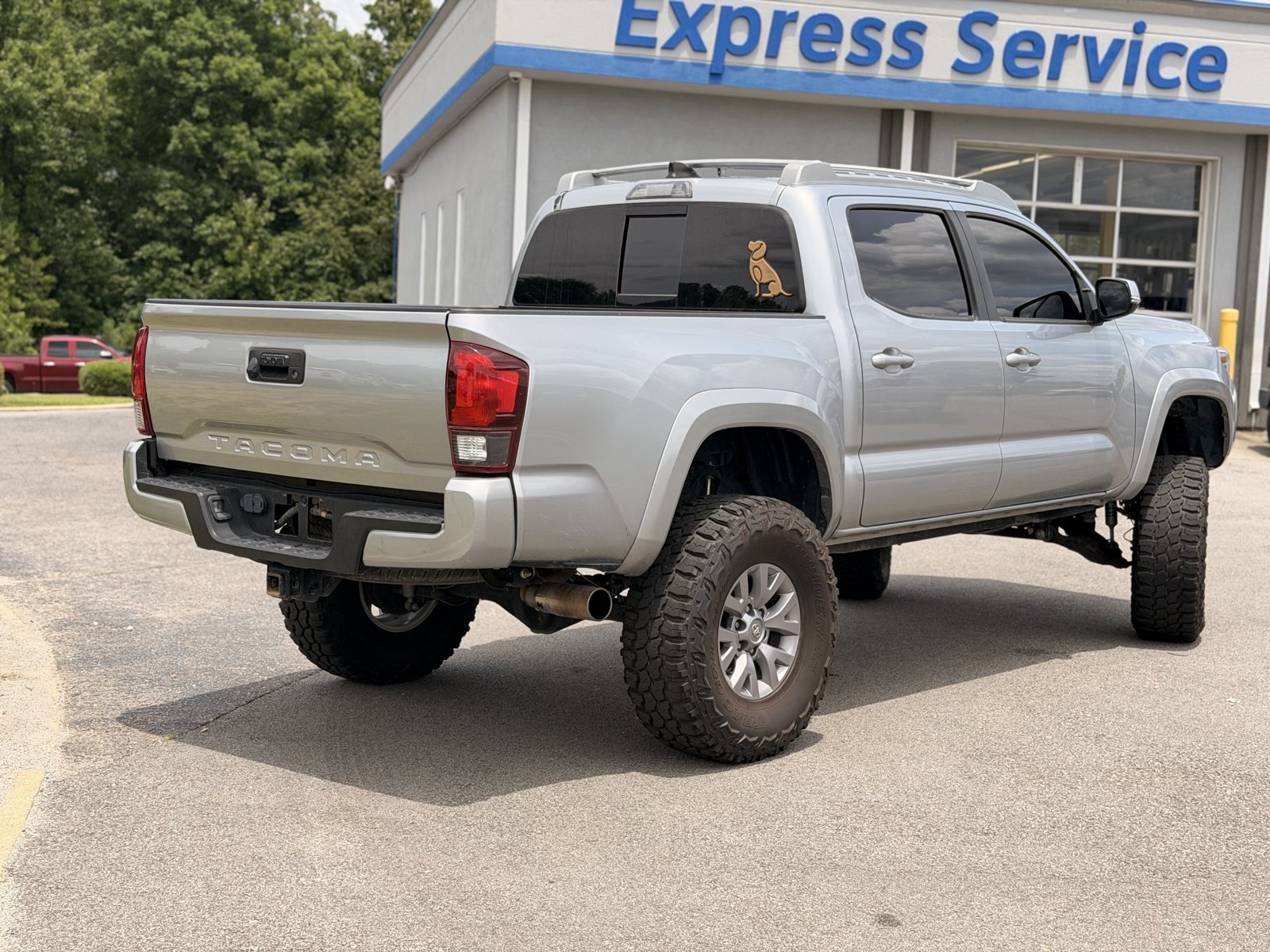Used 2022 Toyota Tacoma SR5 w/ Technology Package RWD image 21