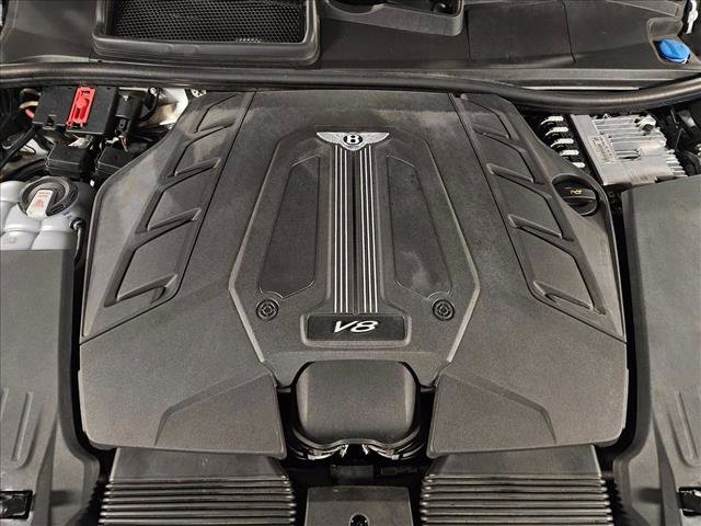 Used 2019 Bentley Bentayga image 23