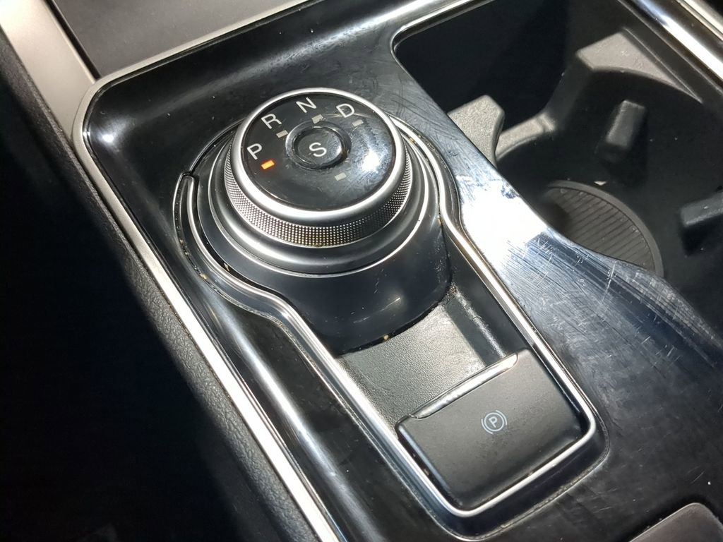 Used 2020 Ford Edge SEL image 43