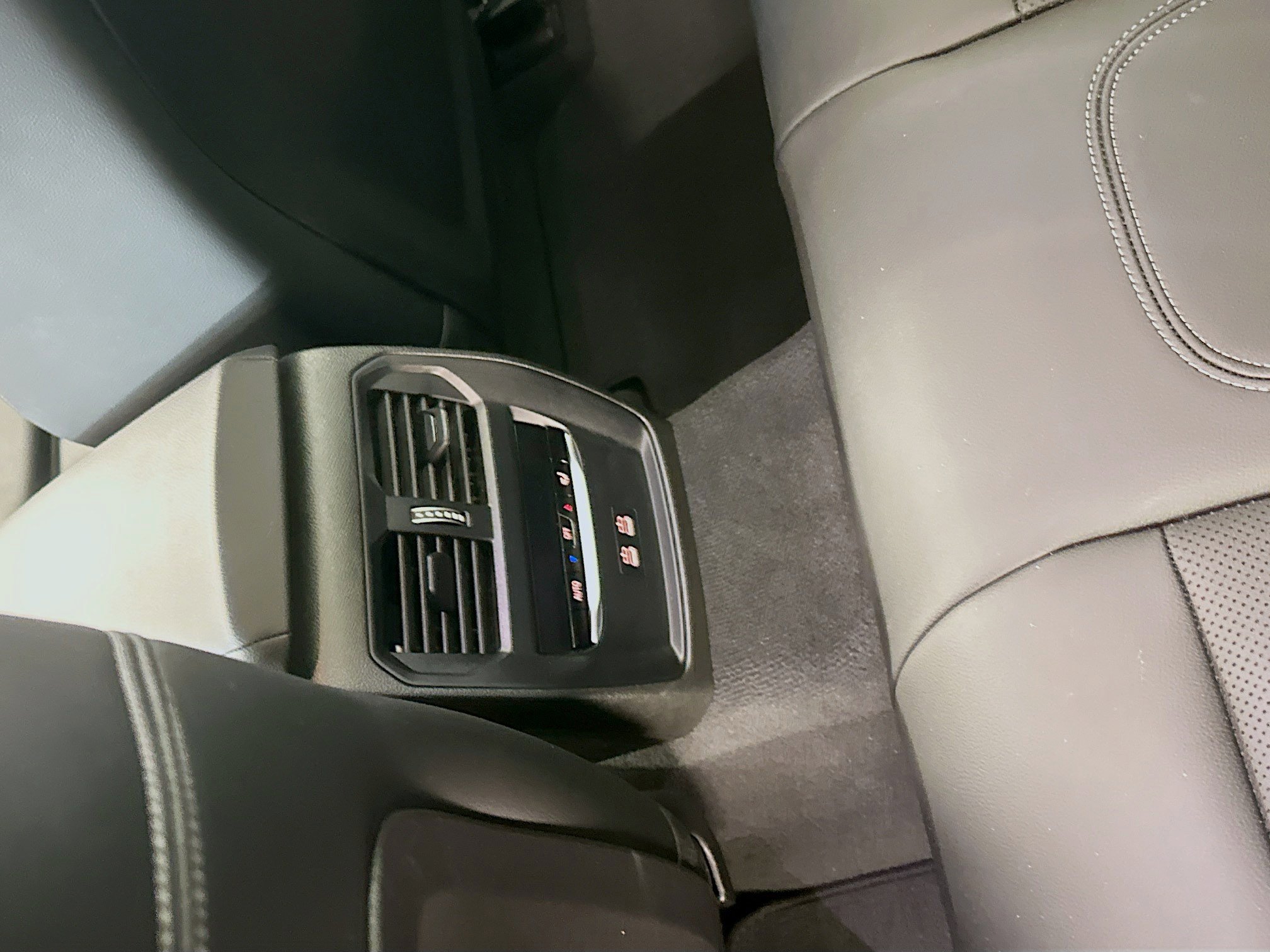 Used 2025 BMW 330i xDrive 330i xDrive image 29