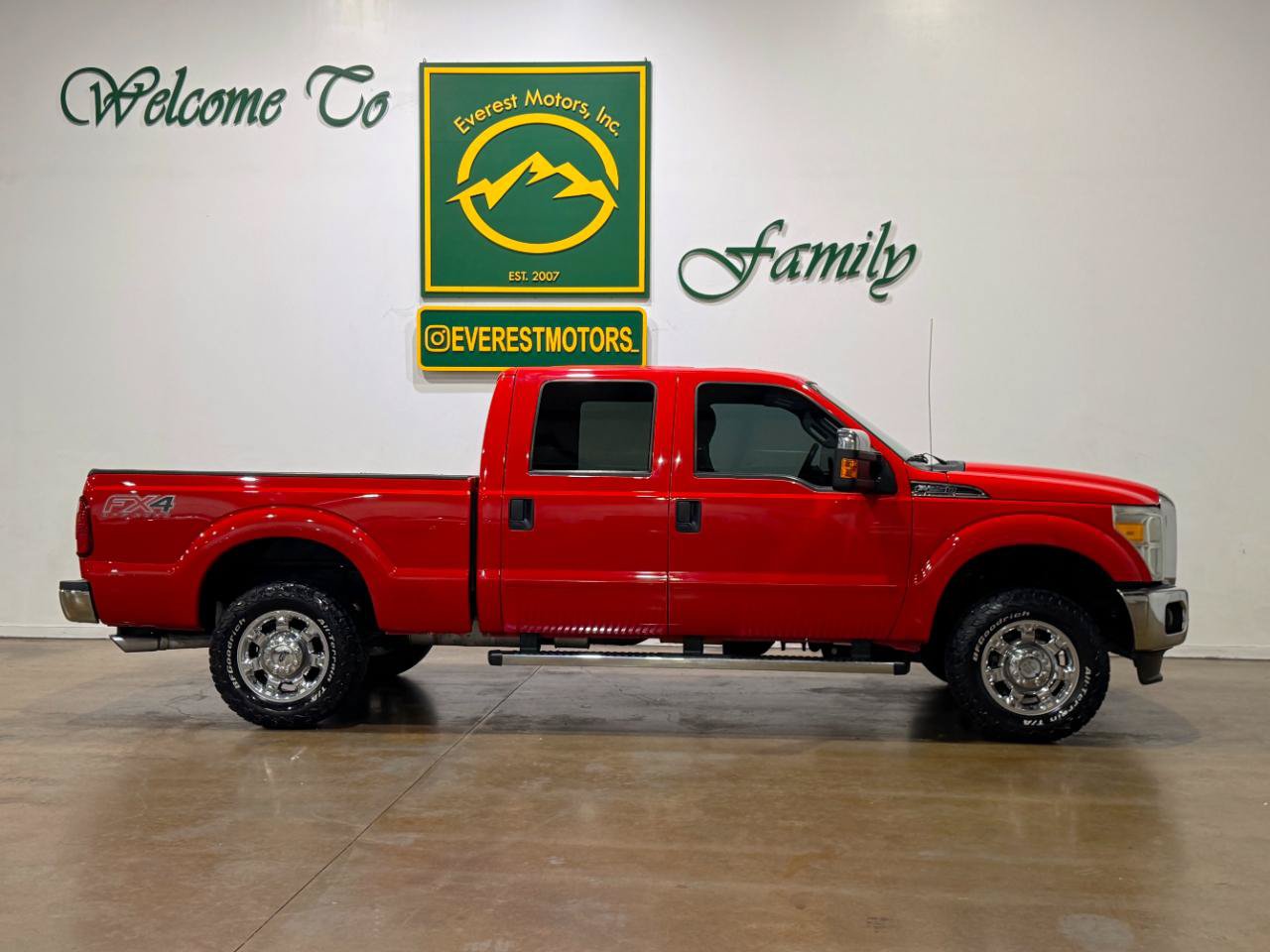 Used 2016 Ford F250 XLT w/ XLT Premium Package AWD/4WD image 9
