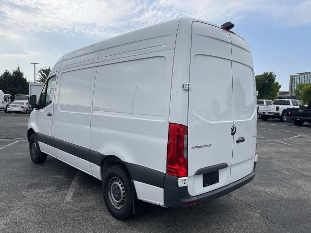 Used 2024 Mercedes-Benz Sprinter 2500 w/ Acoustic Package image 13