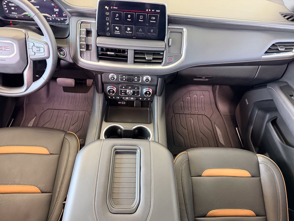 Used 2024 GMC Yukon XL AT4 w/ Technology Package AWD/4WD image 19