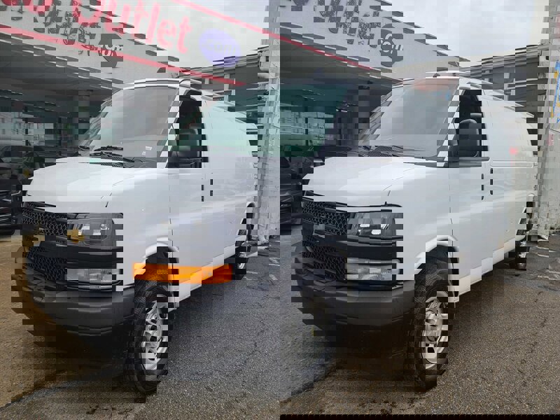 Used 2021 Chevrolet Express 2500 Extended w/ Driver Convenience Package image 2