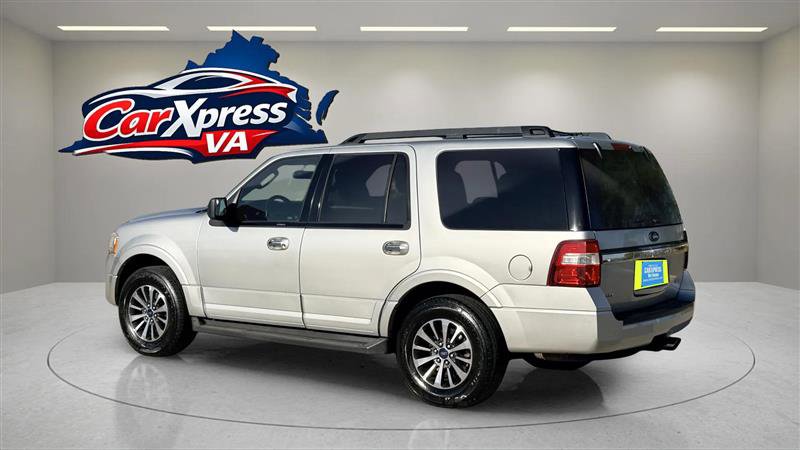 Used 2017 Ford Expedition XLT image 5