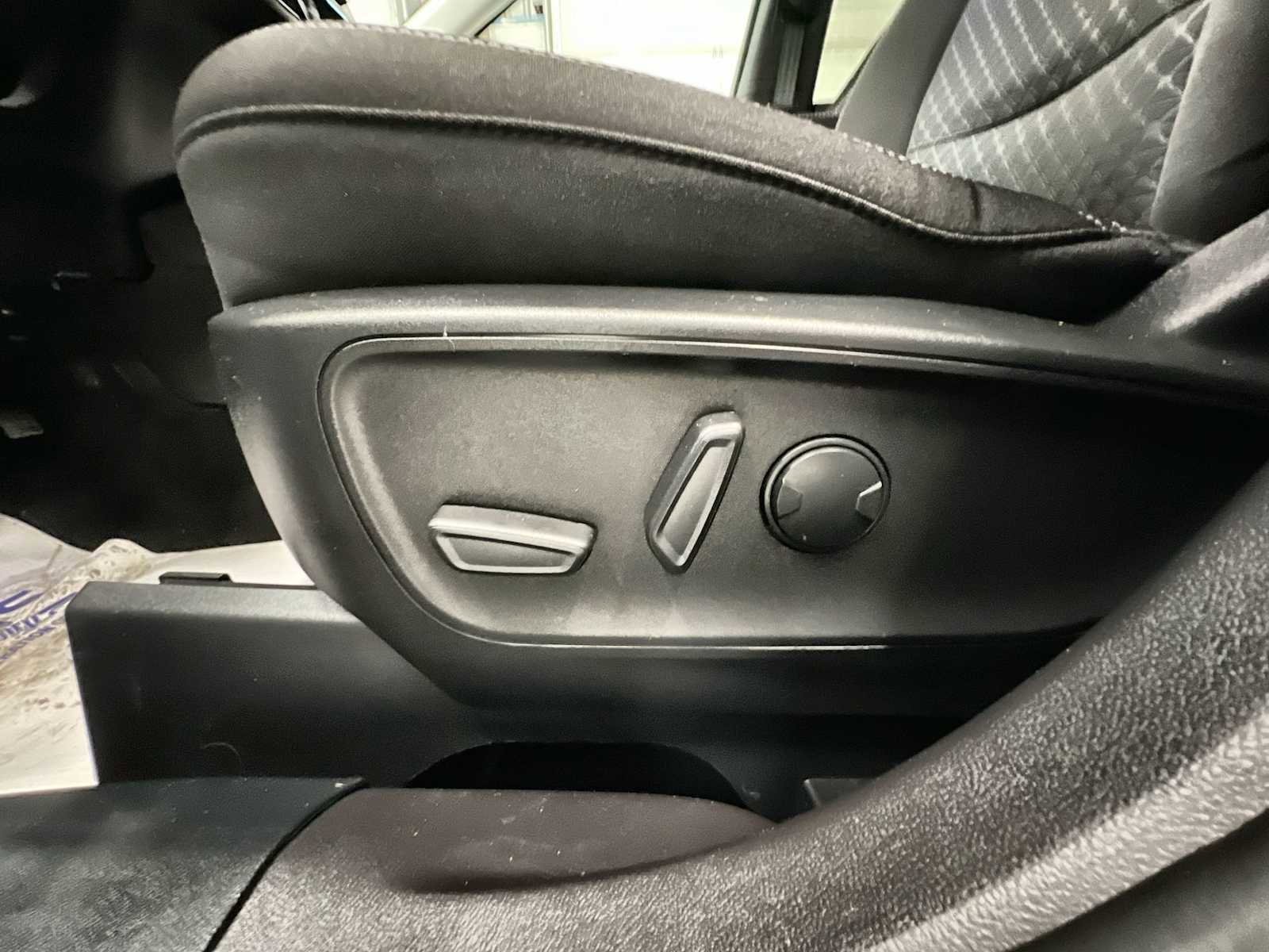 Used 2023 Ford Escape Active image 14