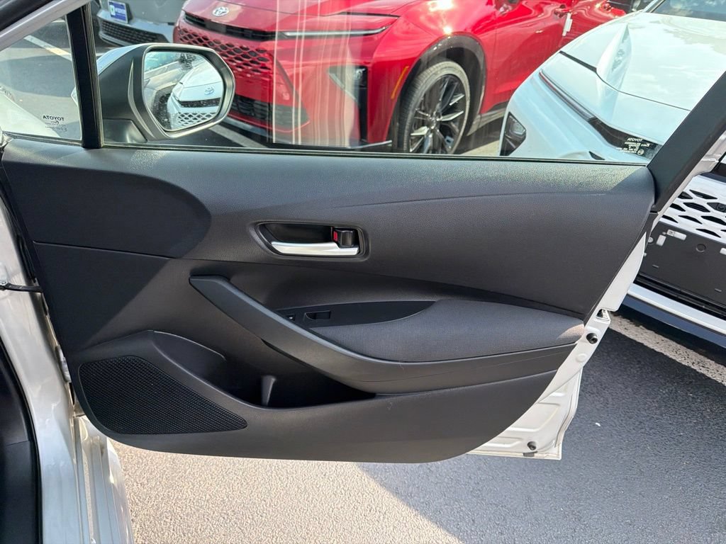 Used 2020 Toyota Corolla LE FWD image 8