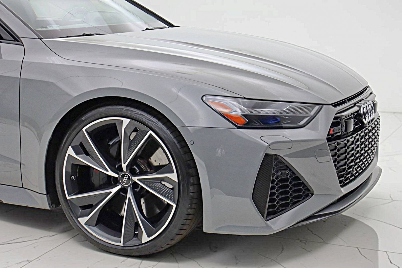Used 2022 Audi RS 7 Sportback AWD/4WD image 18