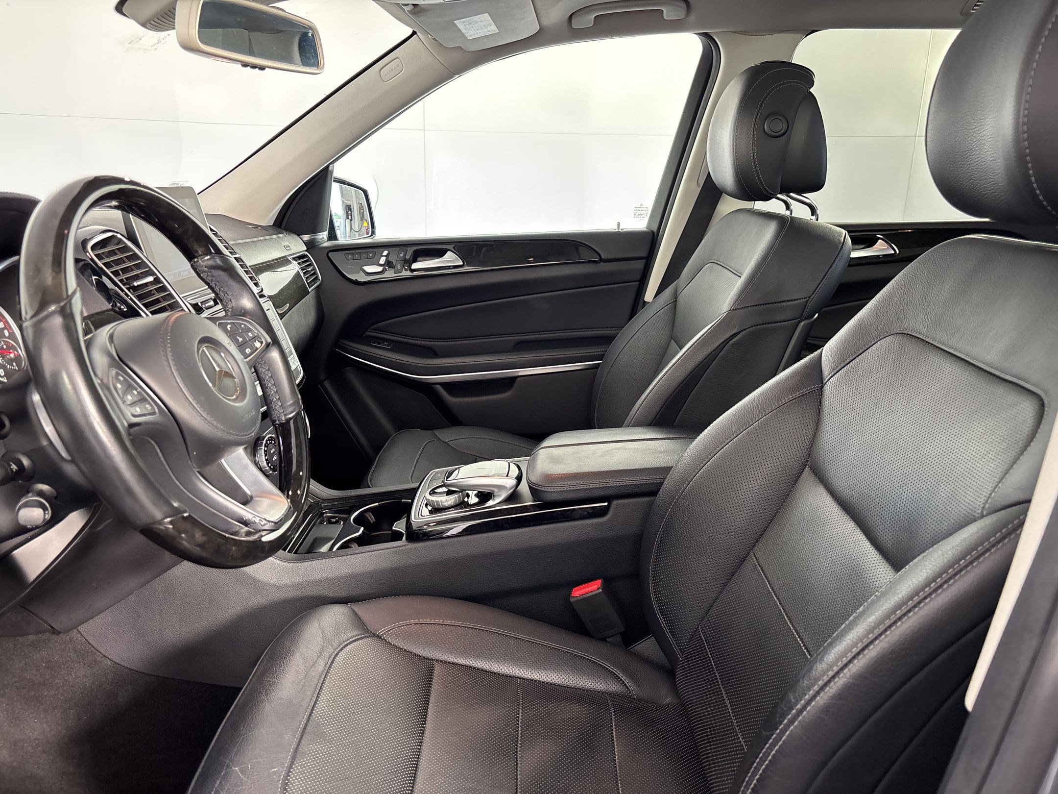 Used 2018 Mercedes-Benz GLS 550 4MATIC image 5