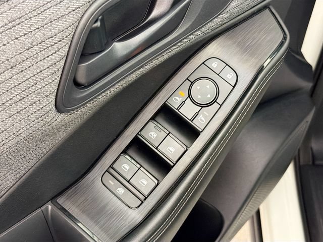 Used 2021 Nissan Rogue S AWD/4WD image 17
