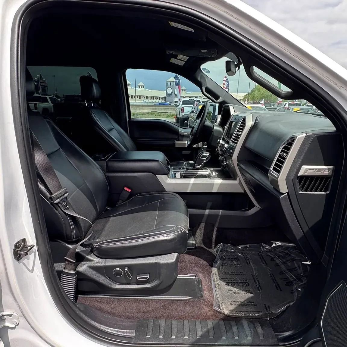 Used 2016 Ford F150 Lariat image 15