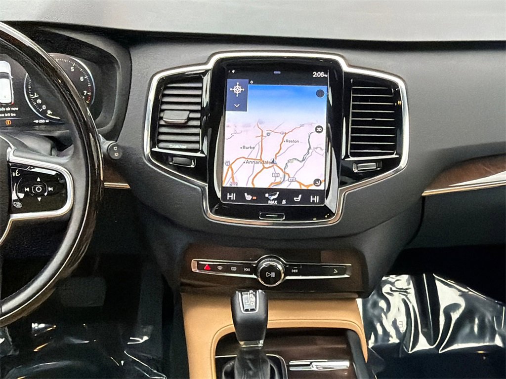 Used 2016 Volvo XC90 T6 Momentum image 22