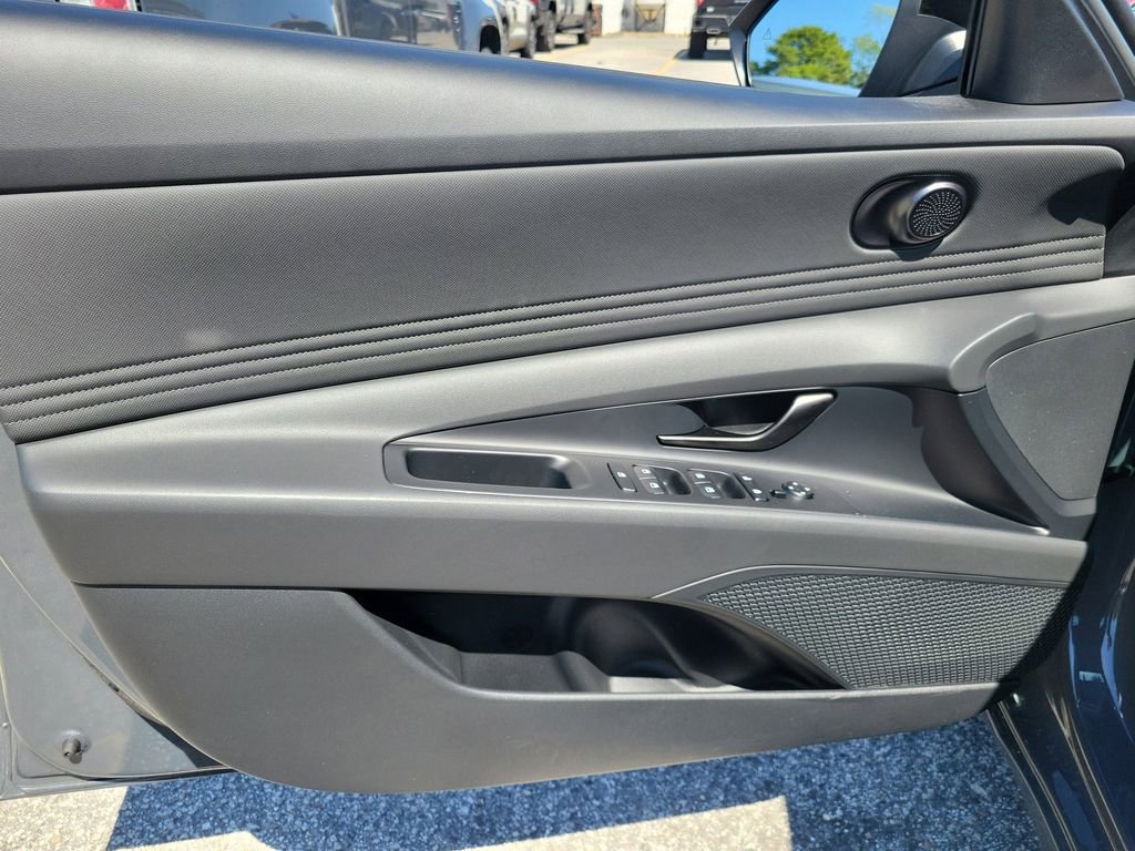 Used 2026 Hyundai Elantra Sport w/ Cargo Package FWD image 14