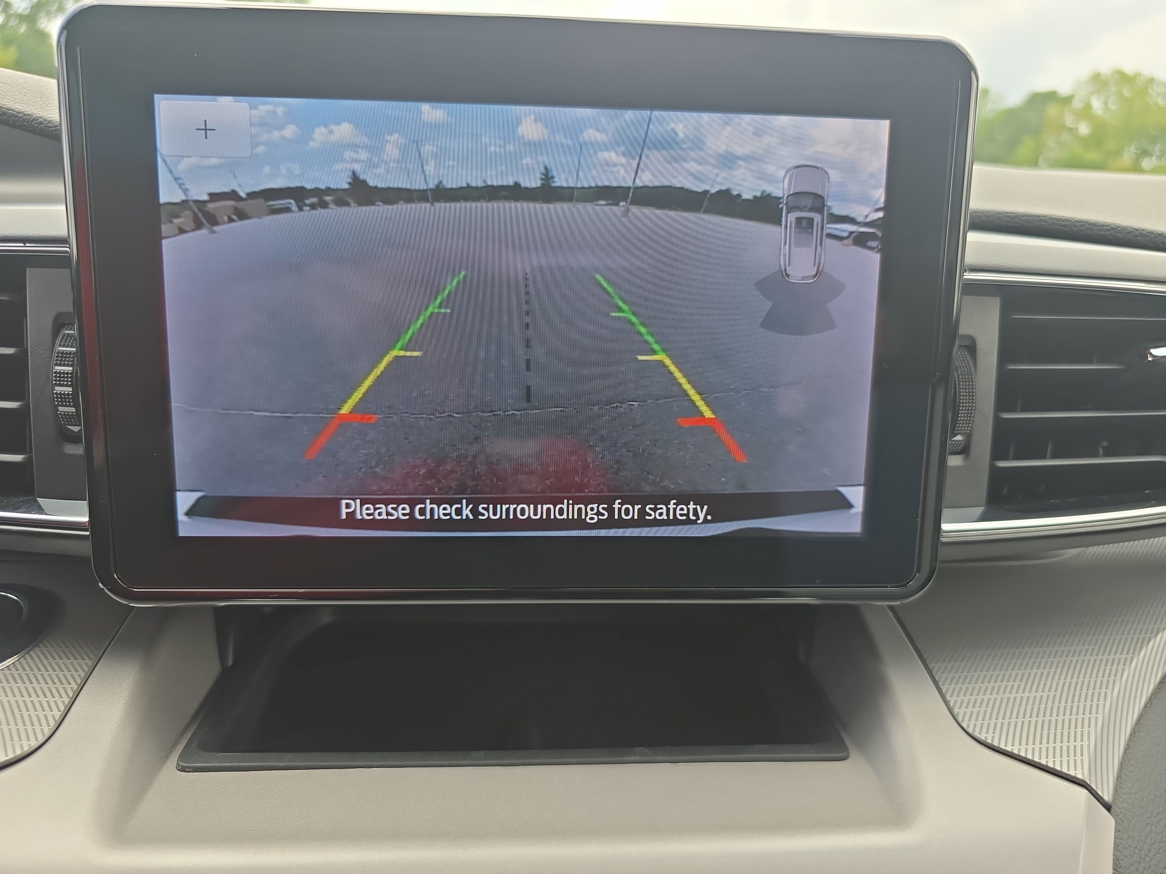 Used 2023 Ford Explorer XLT w/ Equipment Group 202A RWD image 26