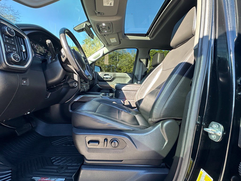 Used 2020 Chevrolet Silverado 1500 LT Trail Boss w/ Midnight Edition AWD/4WD image 19