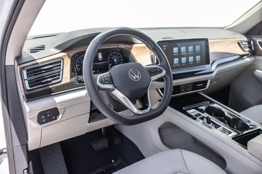 New 2026 Volkswagen Atlas SE image 4
