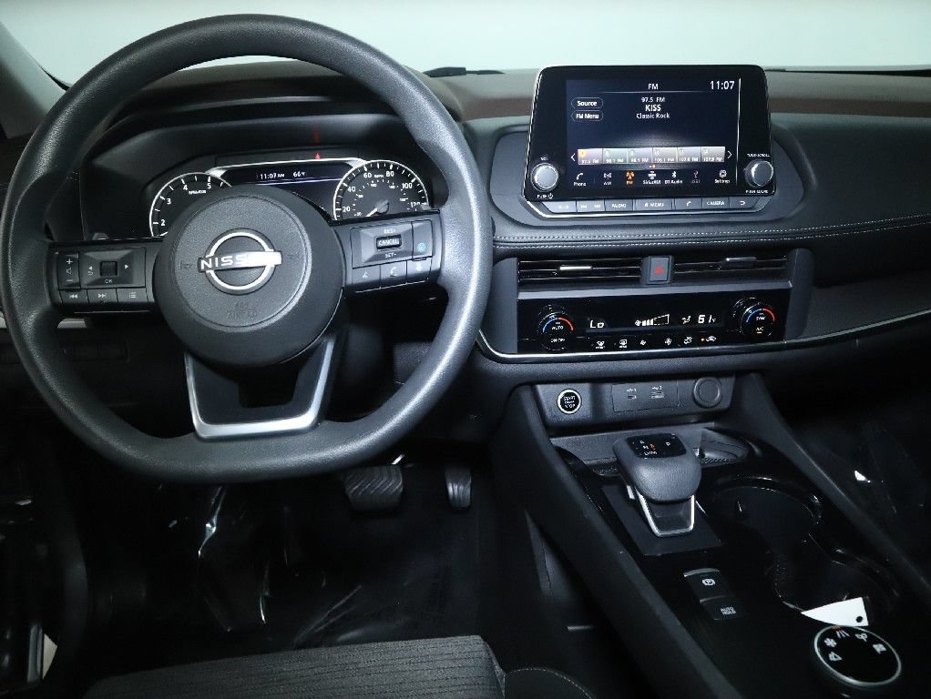 Used 2023 Nissan Rogue SV AWD/4WD image 28