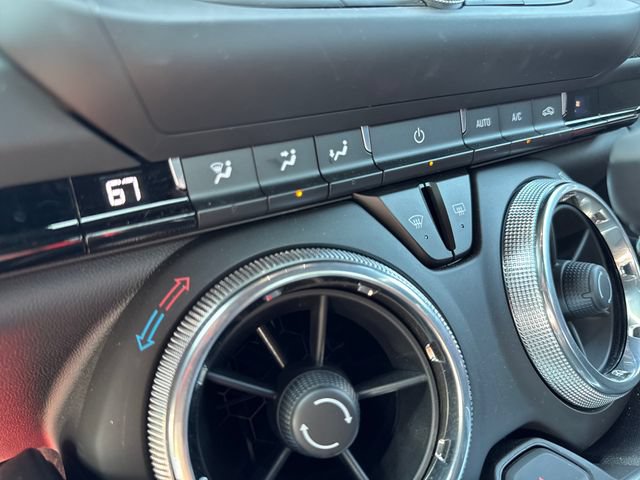 Used 2017 Chevrolet Camaro LT w/ Technology Package RWD image 33
