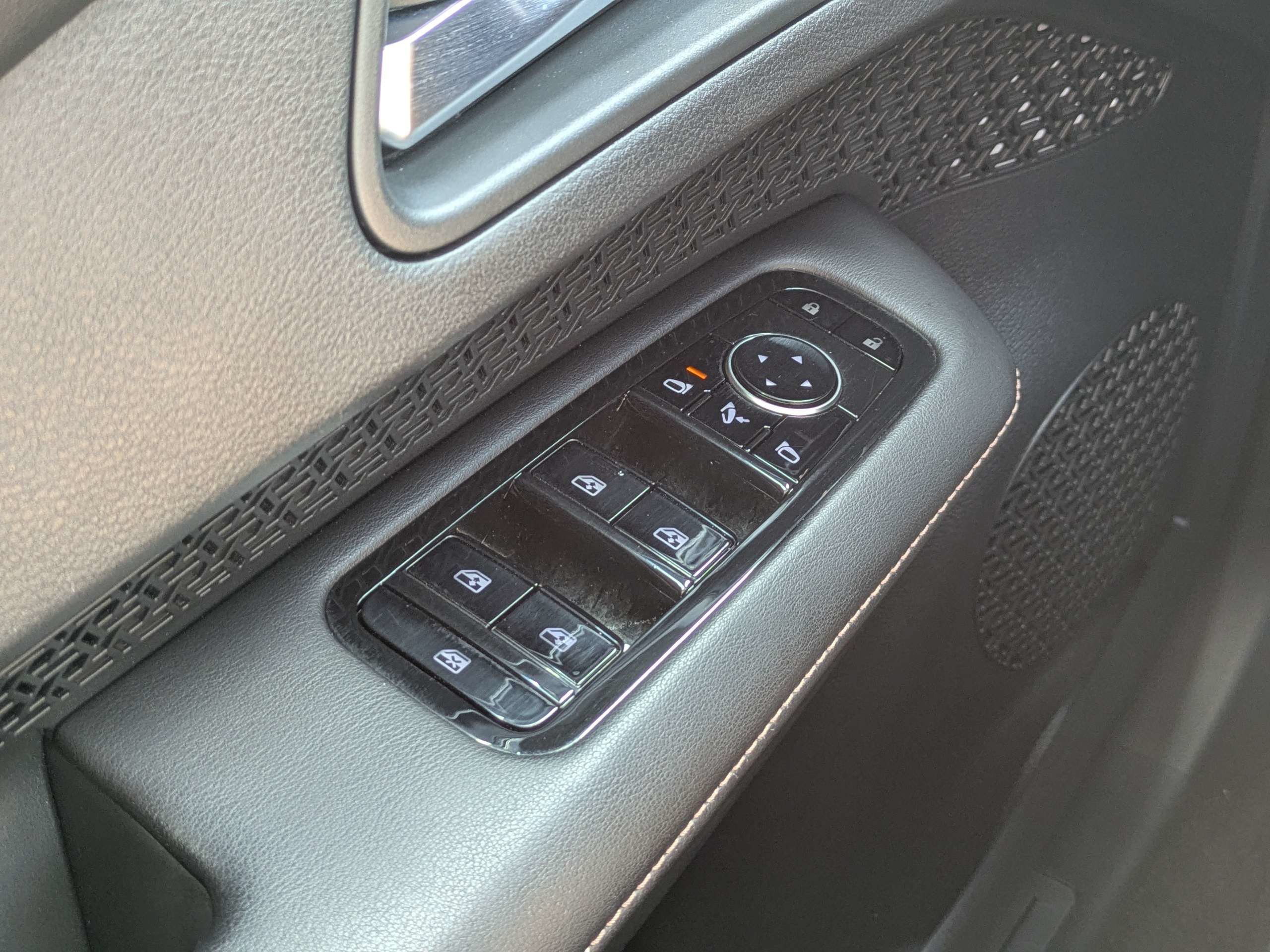 Certified 2024 Nissan Ariya AWD image 23