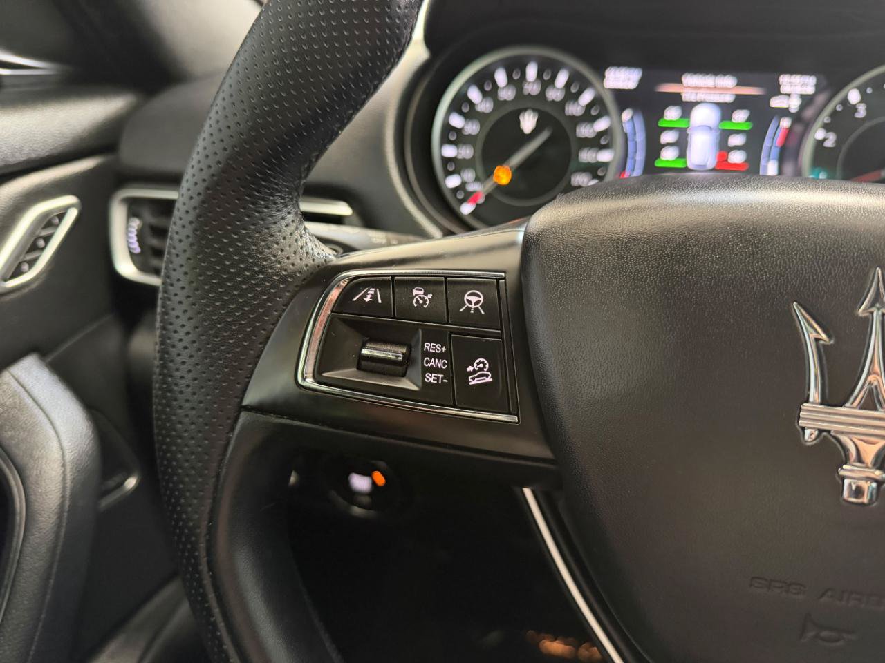 Used 2023 Maserati Levante GT AWD/4WD image 31