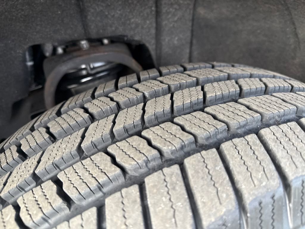 Used 2015 GMC Sierra 1500 SLT w/ SLT Crew Cab Value Package image 35