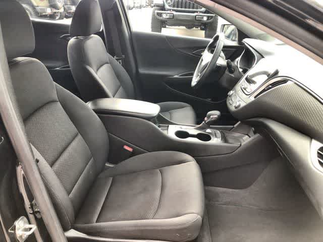 Used 2023 Chevrolet Malibu RS FWD image 18