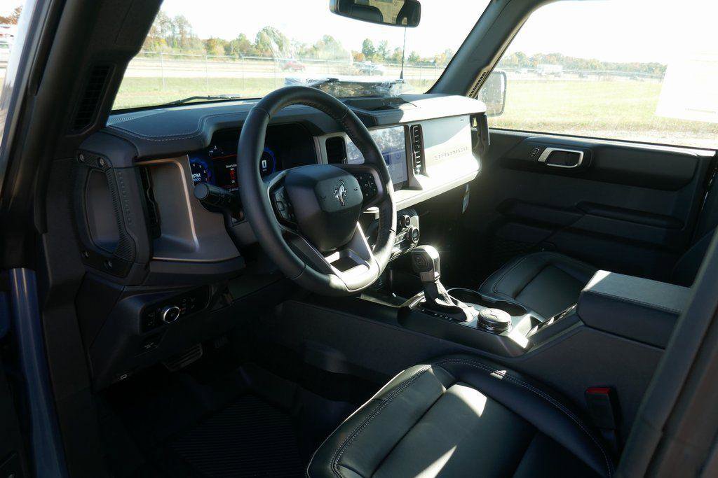 New 2025 Ford Bronco Outer Banks image 18