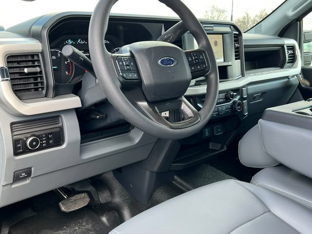 New 2026 Ford F350 XL AWD/4WD image 19