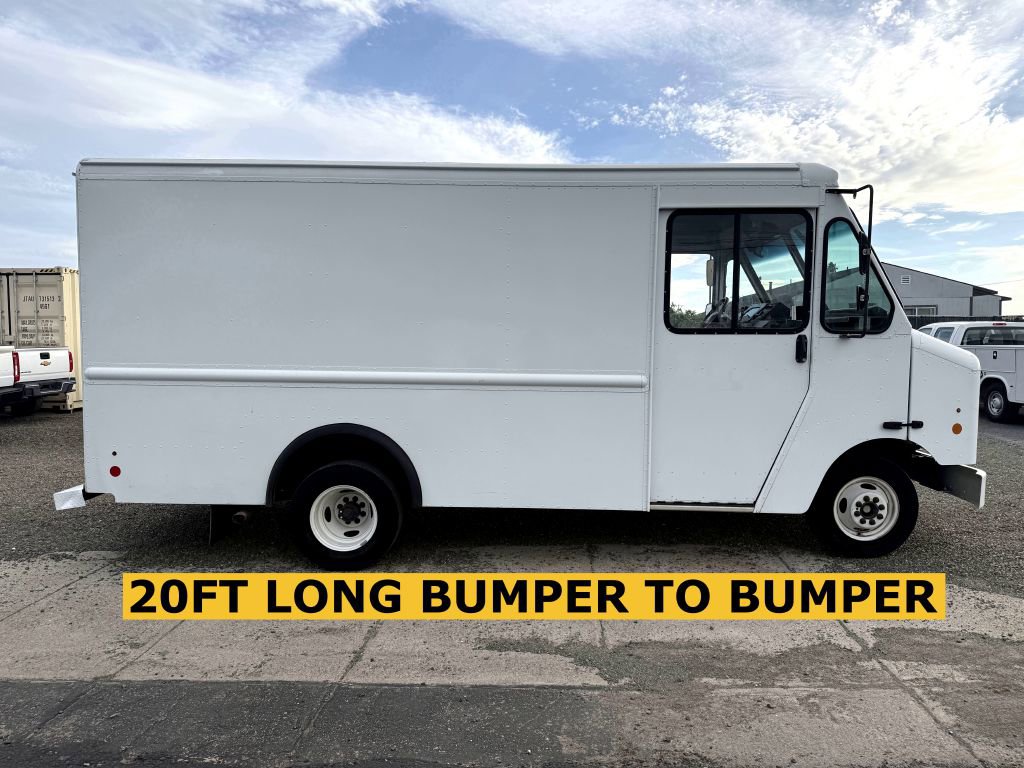 Used 2017 Ford E-350 and Econoline 350 Super Duty w/ A/C Prep Package RWD image 5