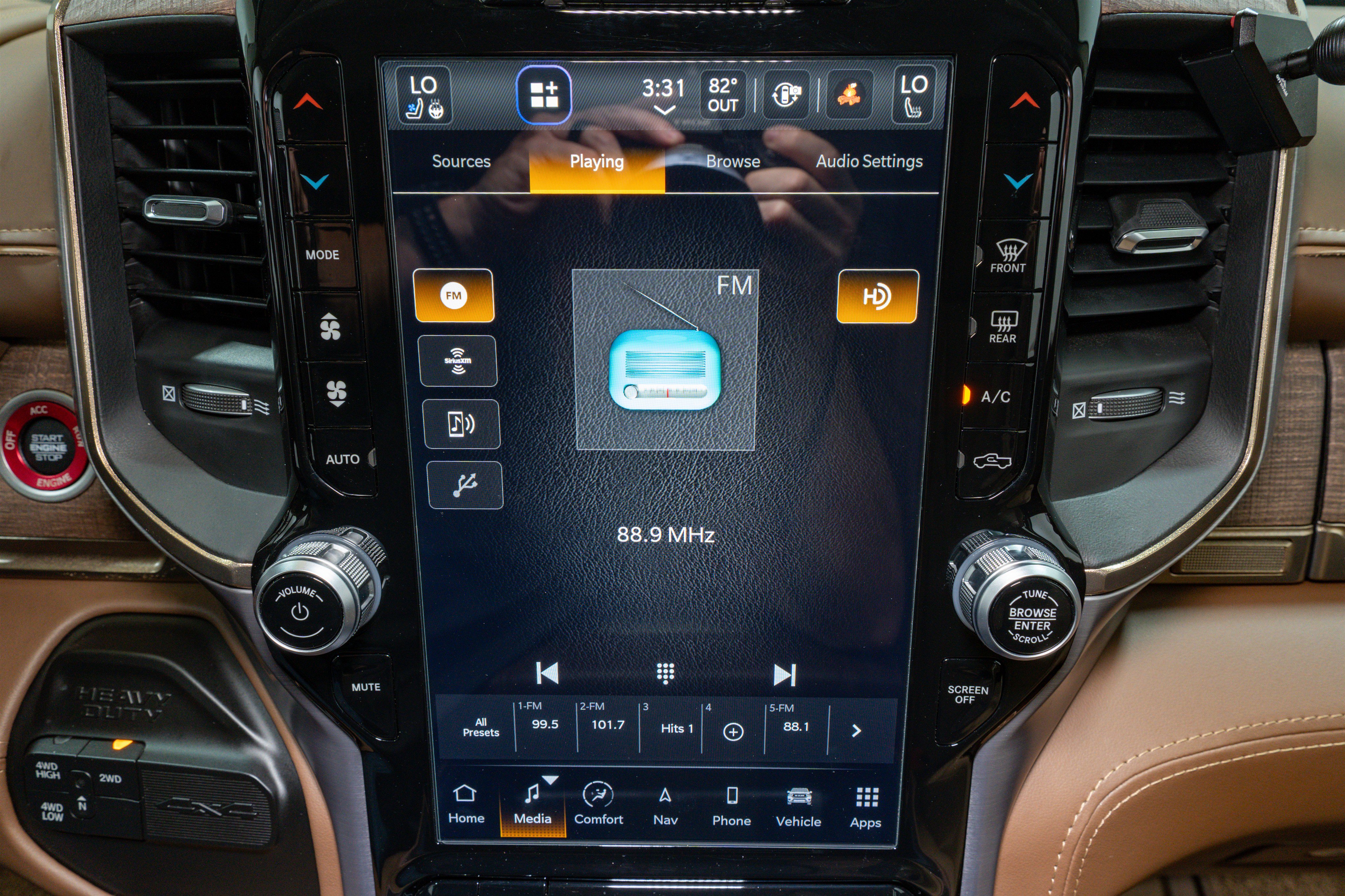 Used 2023 RAM 3500 Limited image 22