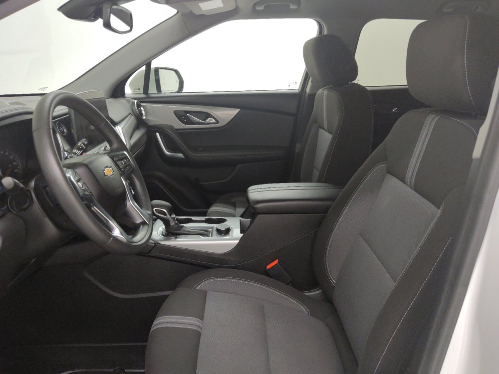 Used 2024 Chevrolet Blazer LT w/ Convenience Package FWD image 17